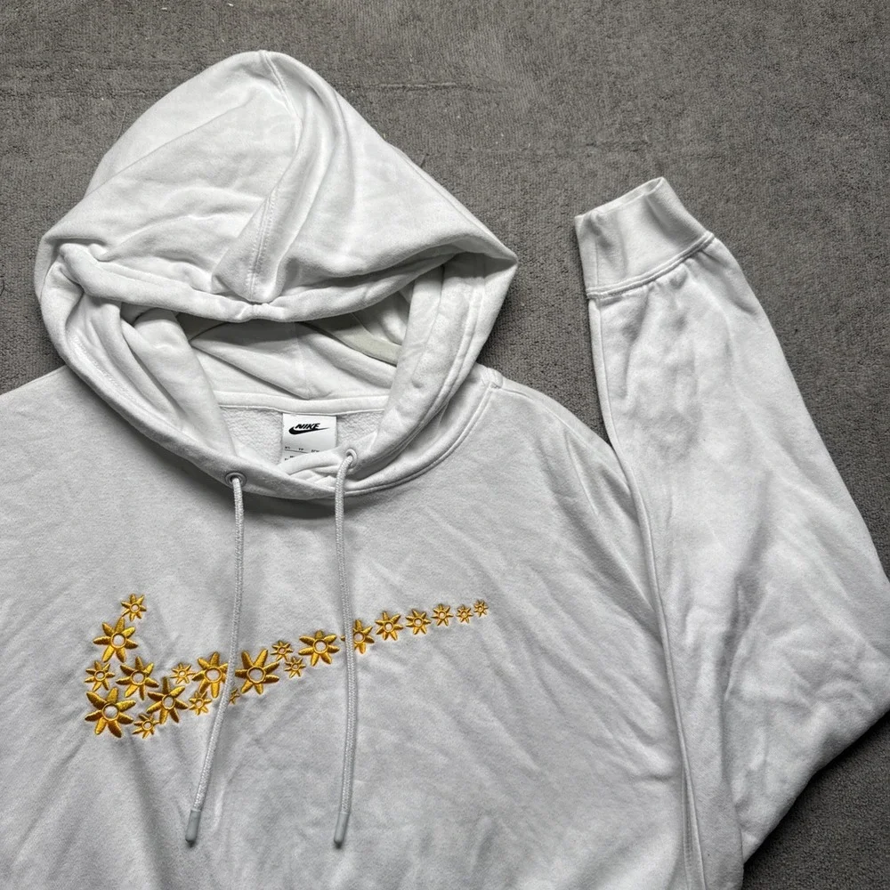 Nike Women's White Cropped Hoodie Gold‎ Embroidered Center Swoosh Sweatshirt XS